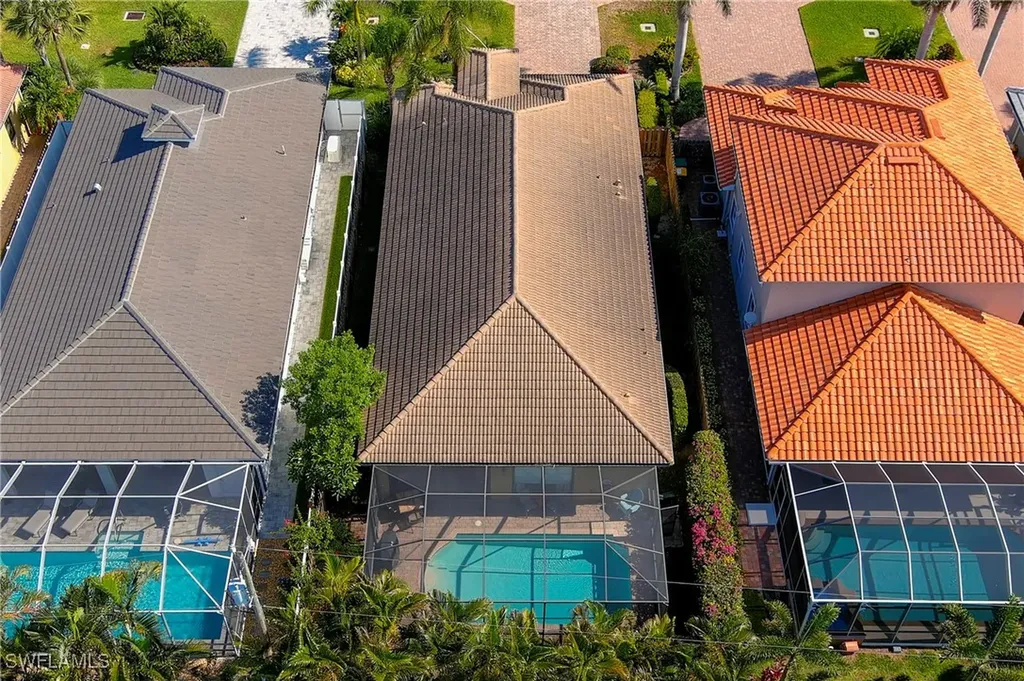 582 110th Avenue N Naples FL 34108
