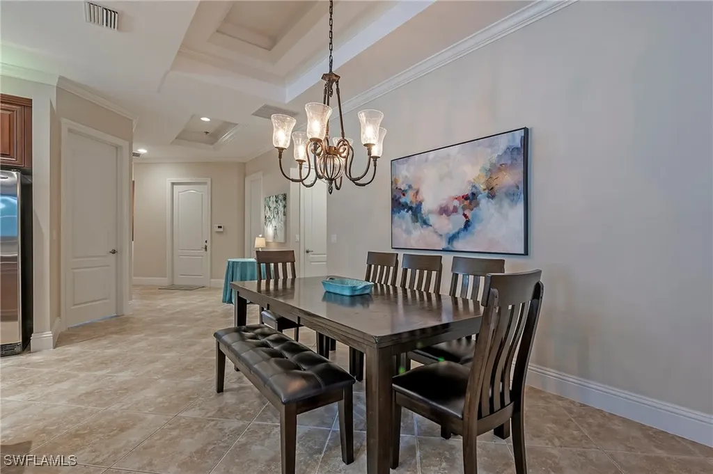 582 110th Avenue N Naples FL 34108