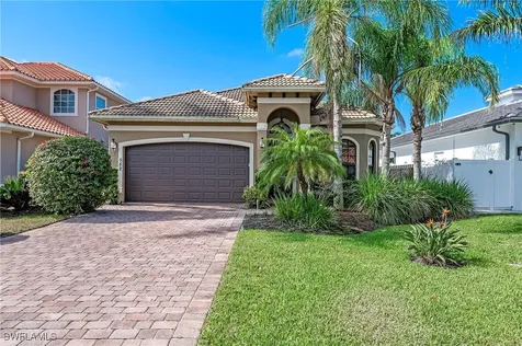 582 110TH Avenue N Naples FL 34108