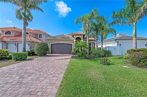 582 110TH Avenue N Naples FL 34108