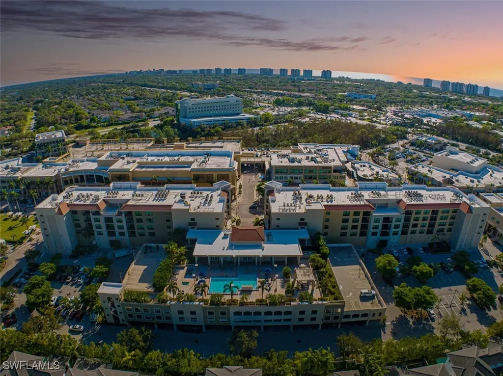 9115 Strada Place Naples FL 34108
