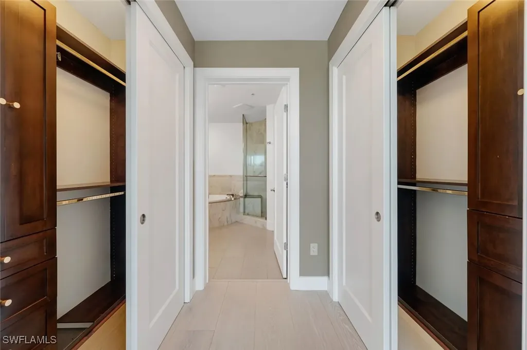 9115 Strada Place Naples FL 34108