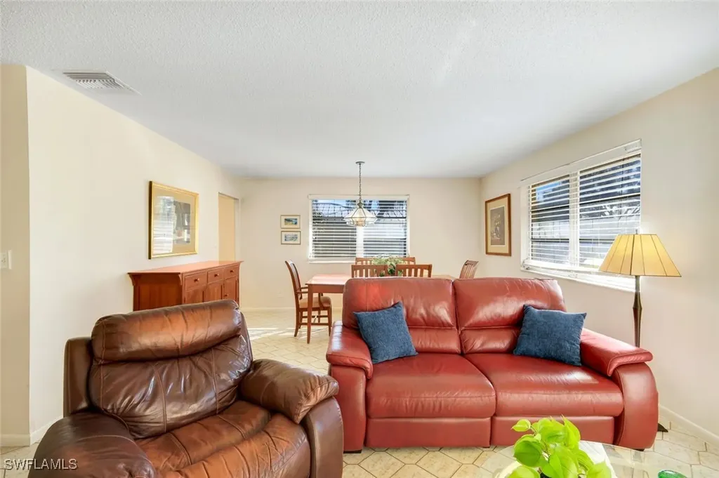 761 91st Avenue N Naples FL 34108