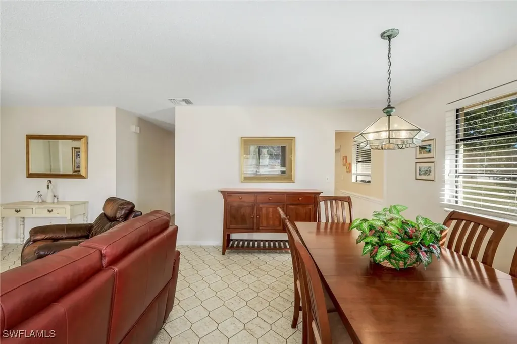 761 91st Avenue N Naples FL 34108