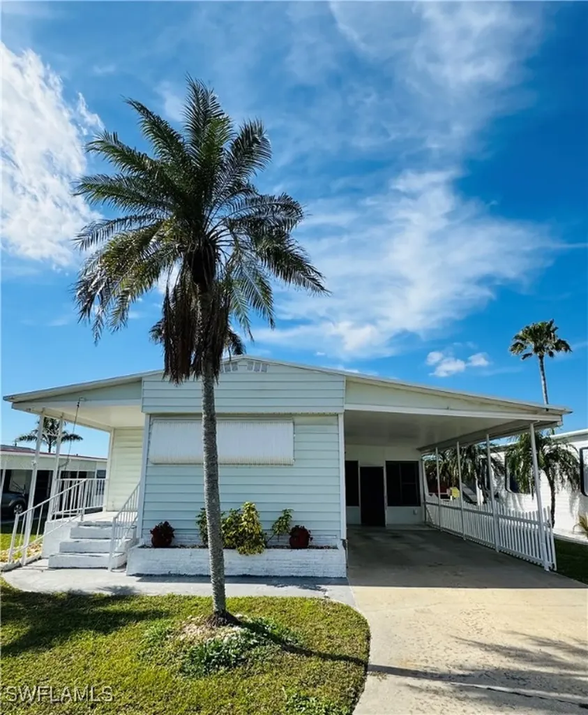 376 Verna Avenue Fort Myers FL 33908