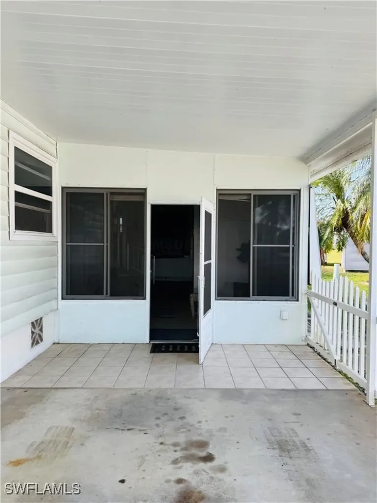 376 Verna Avenue Fort Myers FL 33908