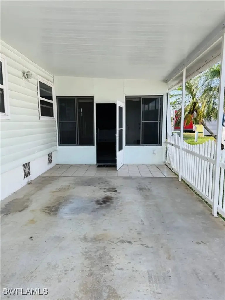376 Verna Avenue Fort Myers FL 33908