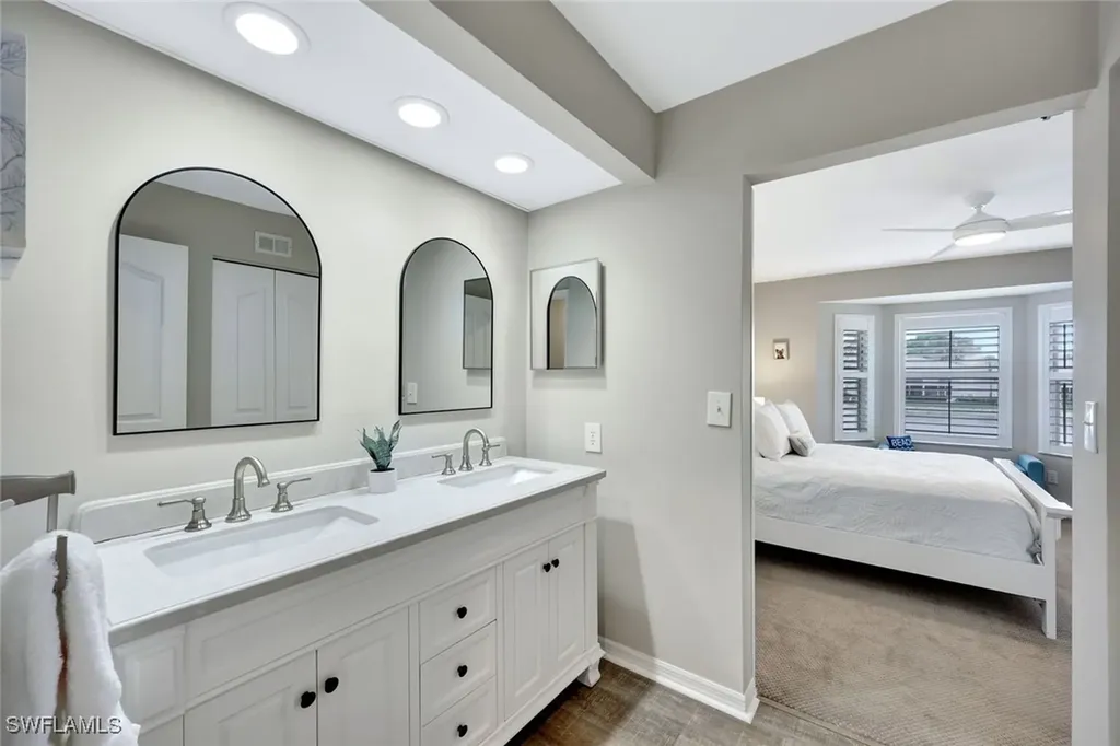 925 New Waterford Drive Naples FL 34104