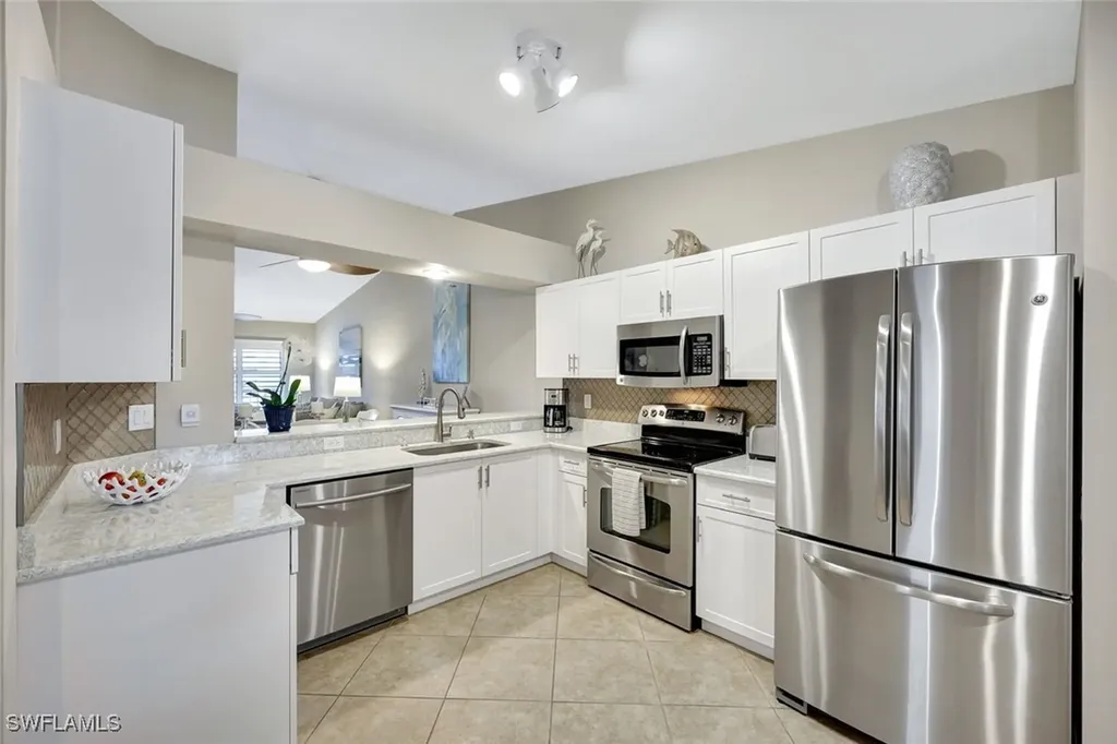 925 New Waterford Drive Naples FL 34104