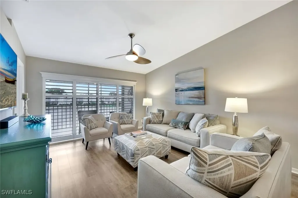 925 New Waterford Drive Naples FL 34104