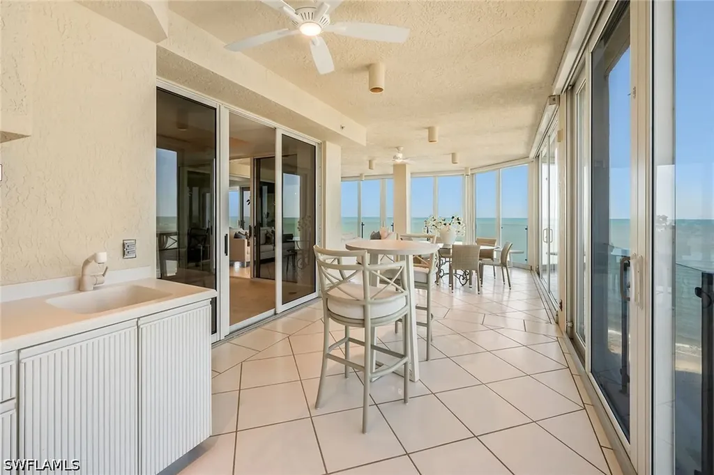 10 Seagate Drive Naples FL 34103