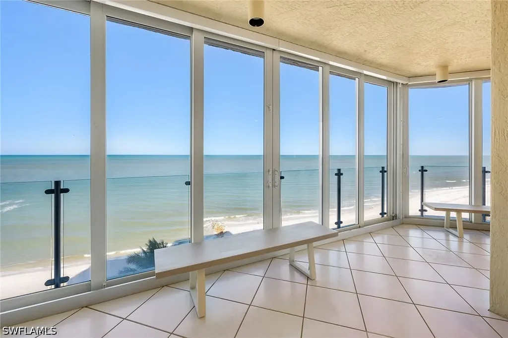 10 Seagate Drive Naples FL 34103