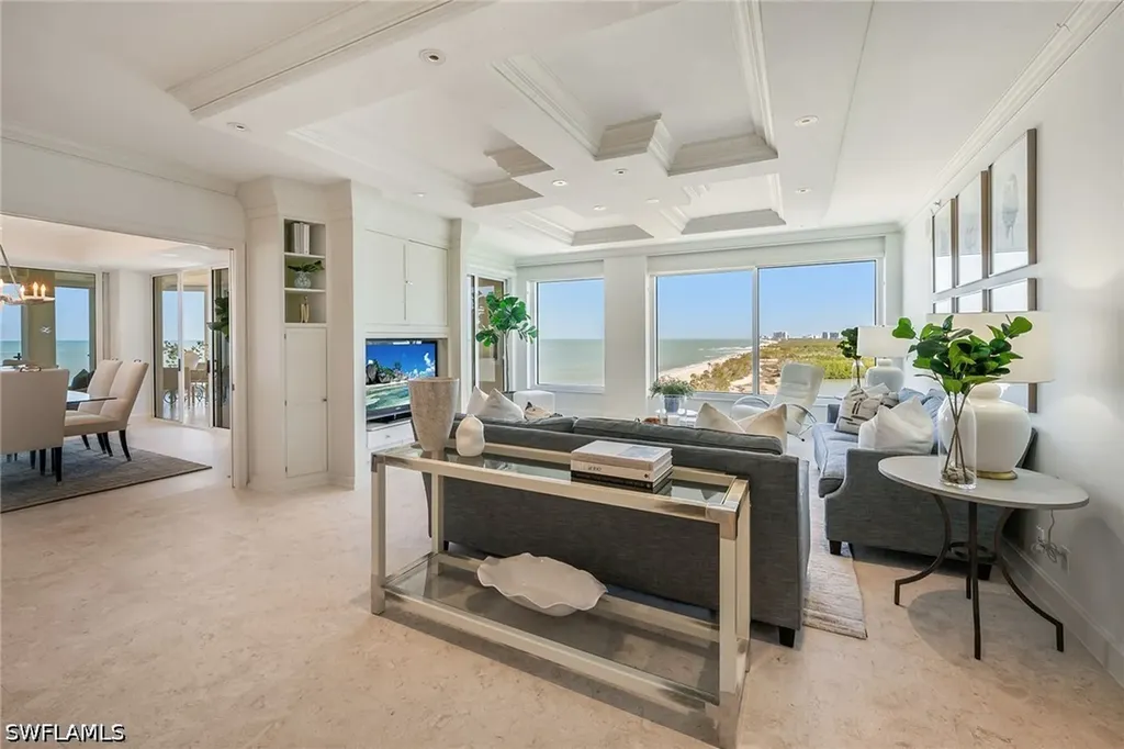 10 Seagate Drive Naples FL 34103
