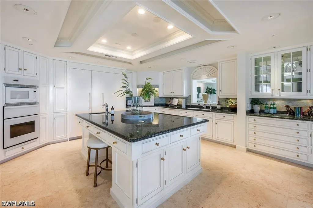 10 Seagate Drive Naples FL 34103