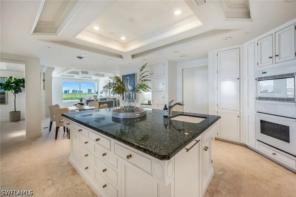 10 Seagate Drive Naples FL 34103