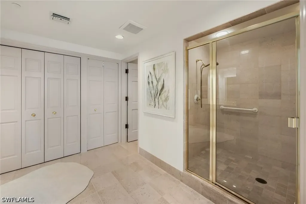 10 Seagate Drive Naples FL 34103