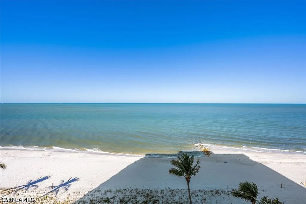 10 Seagate Drive Naples FL 34103