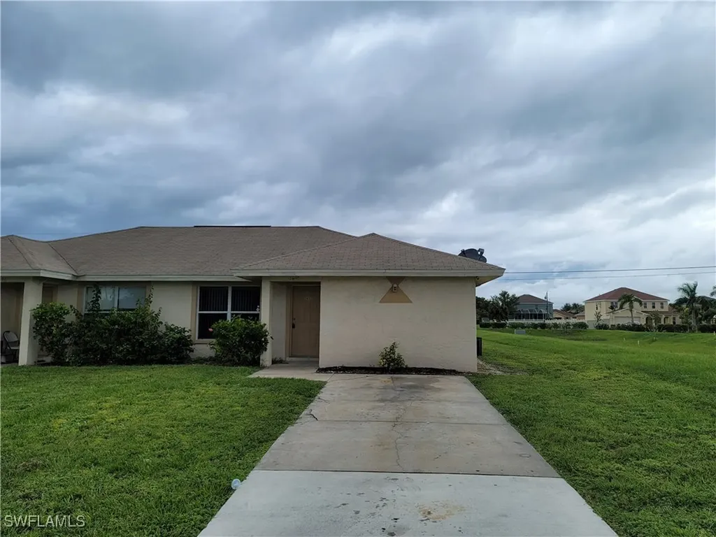 Cape Coral FL, 1417 NE 8th Terrace