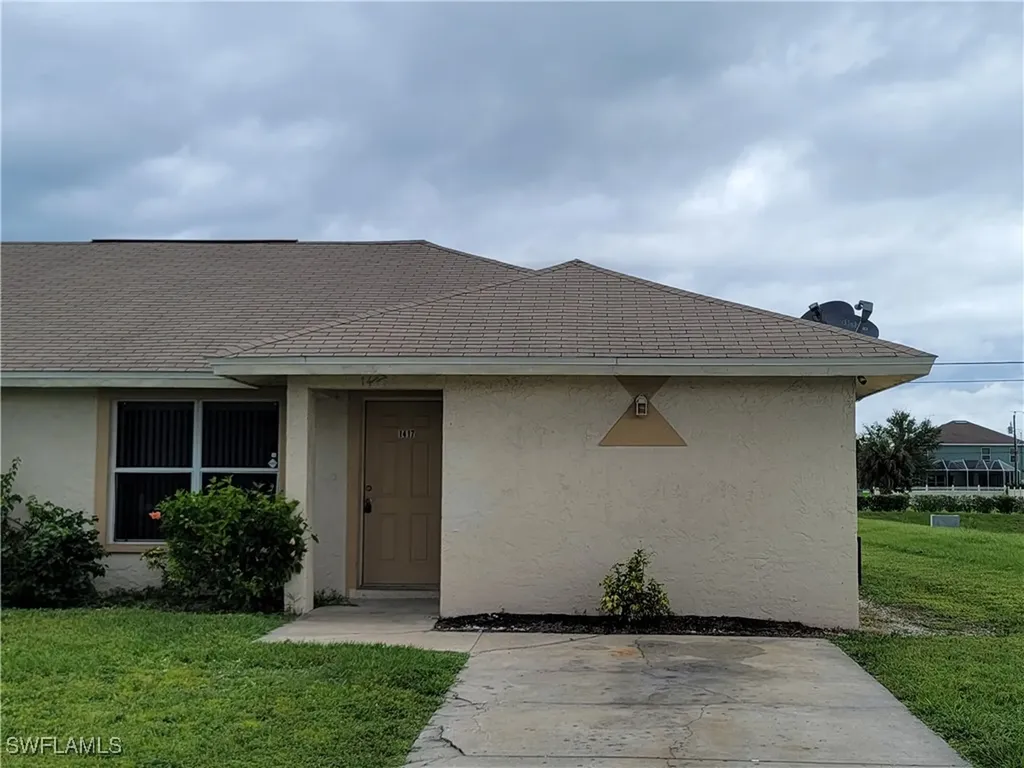 1417 NE 8th Terrace Cape Coral FL 33909
