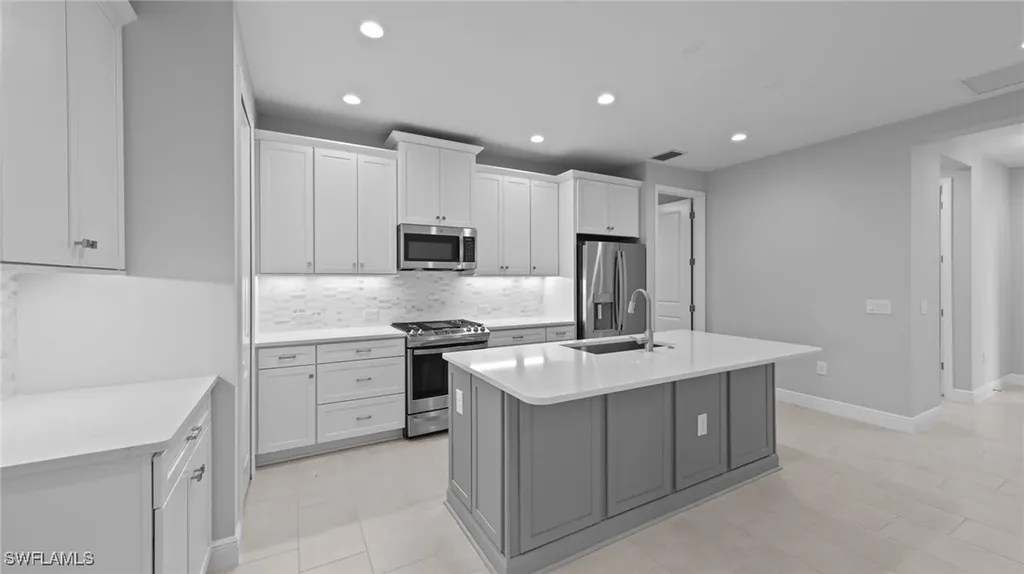 4636 Skysail Drive Naples FL 34120