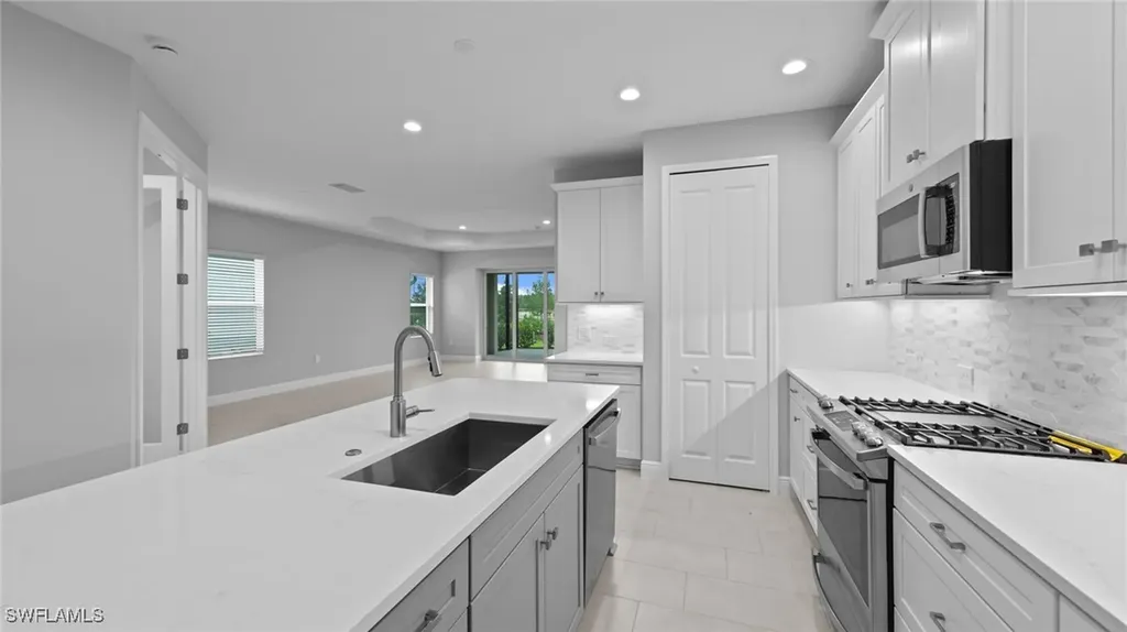 4636 Skysail Drive Naples FL 34120