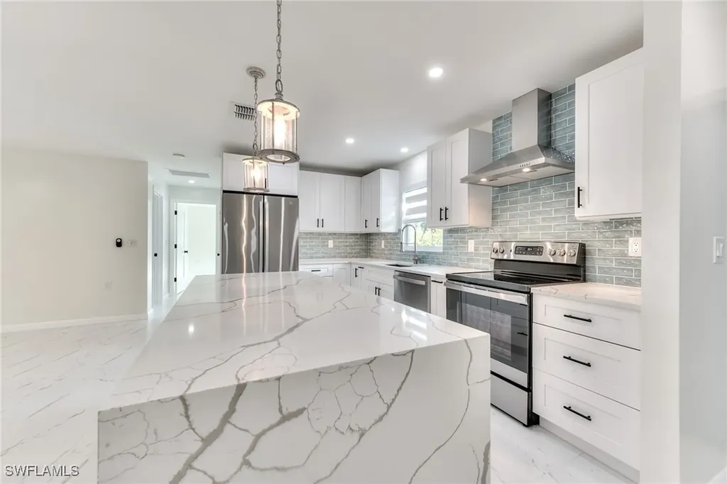 9239 Kincaid Court Sanibel FL 33957