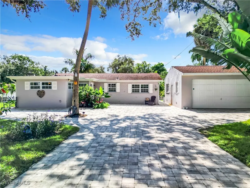 27291 S Riverside Drive Bonita Springs FL 34135