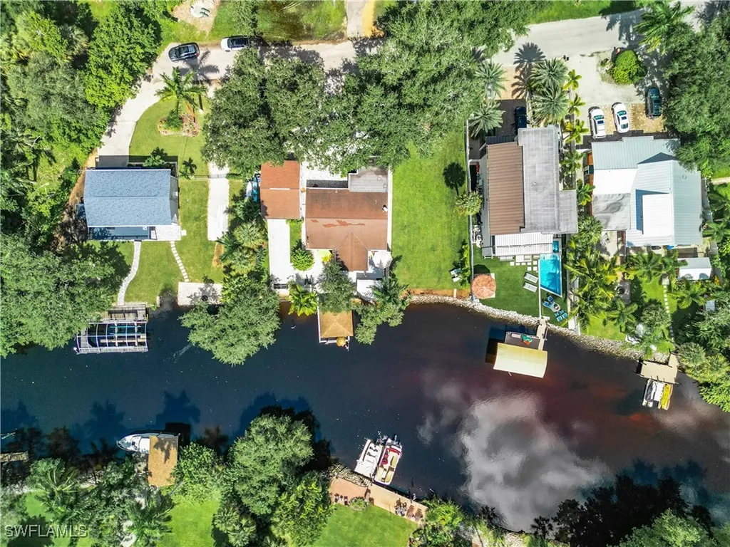 27291 S Riverside Drive Bonita Springs FL 34135