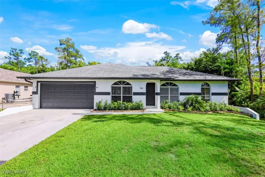 6581 Sable Ridge Lane Naples FL 34109