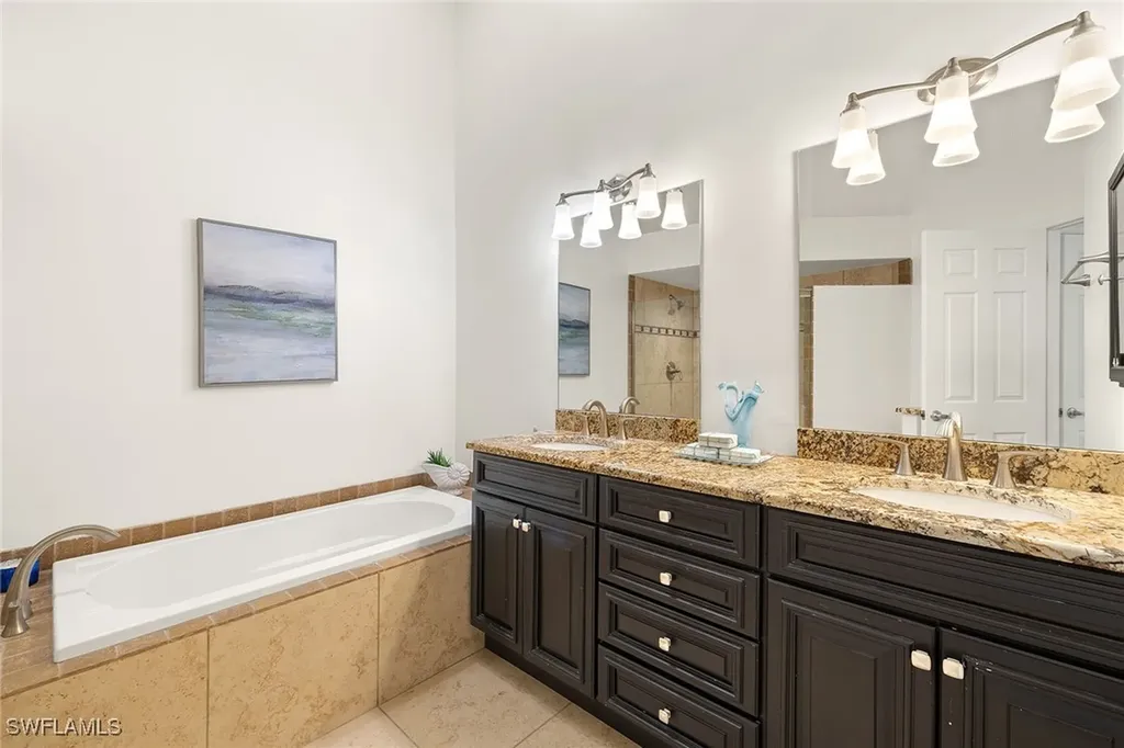 6634 Trident Way Naples FL 34108