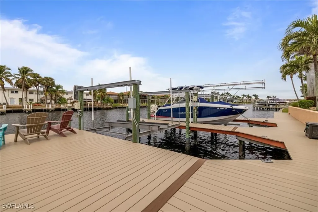 4610 SE 5th Place Cape Coral FL 33904
