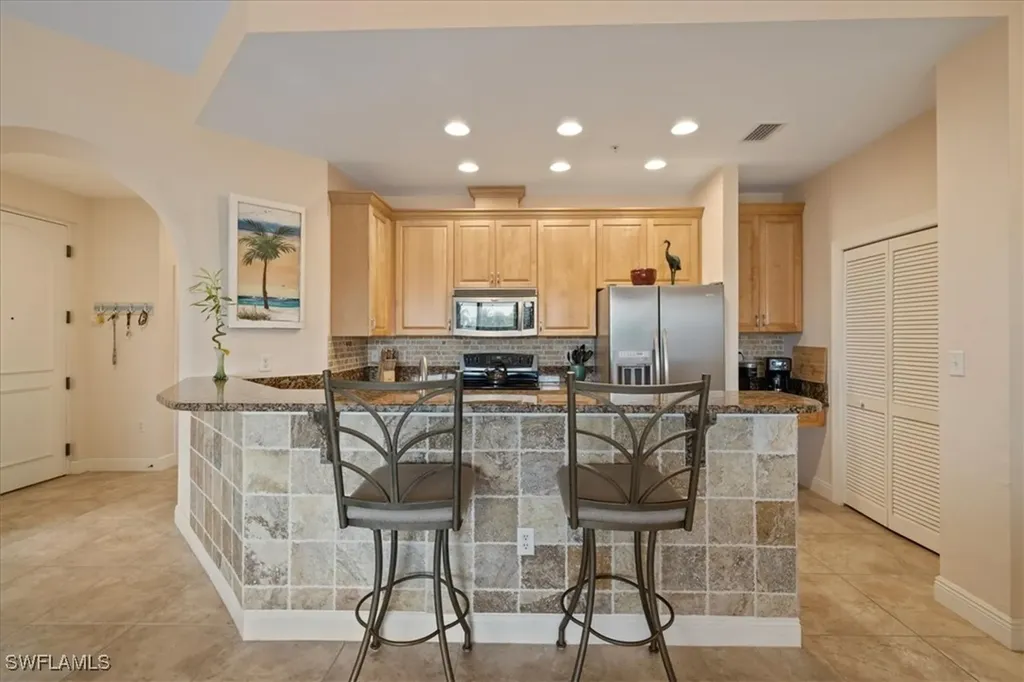 4610 SE 5th Place Cape Coral FL 33904