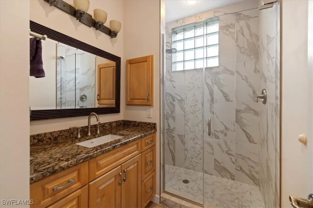 4610 SE 5th Place Cape Coral FL 33904