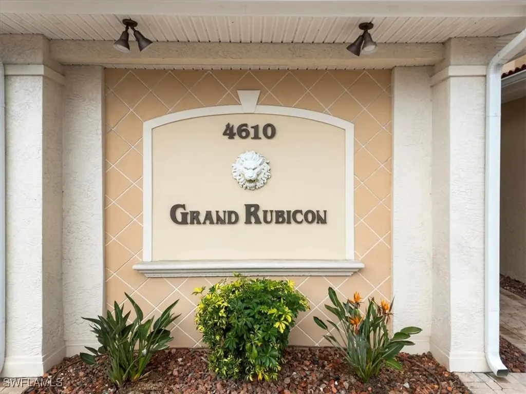 4610 SE 5th Place Cape Coral FL 33904