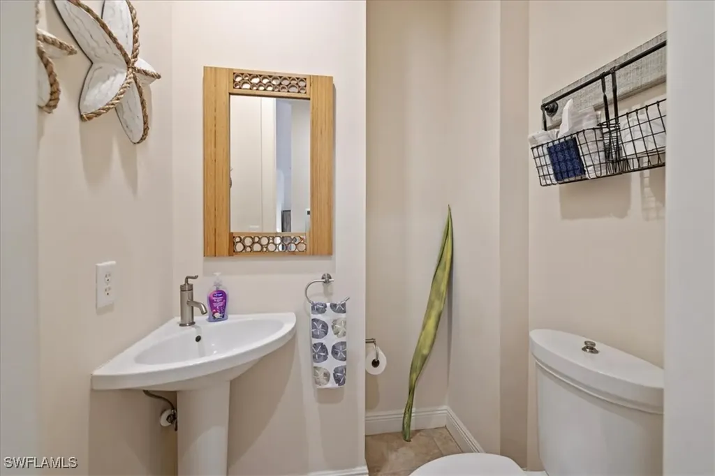4610 SE 5th Place Cape Coral FL 33904