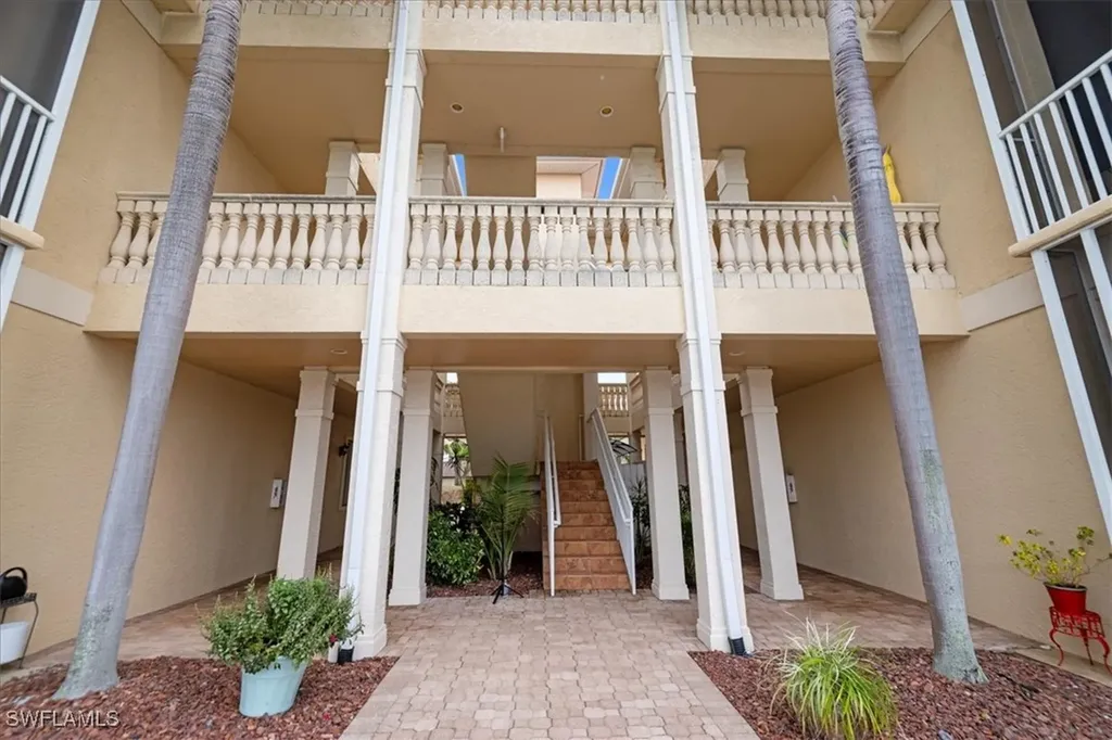 4610 SE 5th Place Cape Coral FL 33904