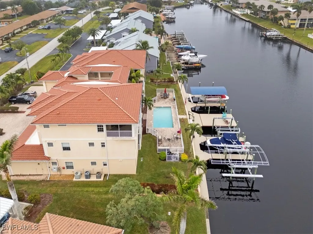4610 SE 5th Place Cape Coral FL 33904