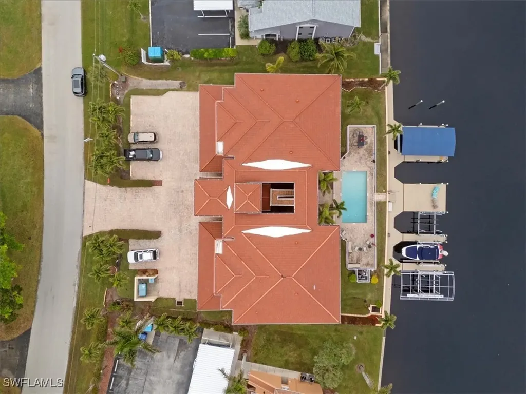 4610 SE 5th Place Cape Coral FL 33904