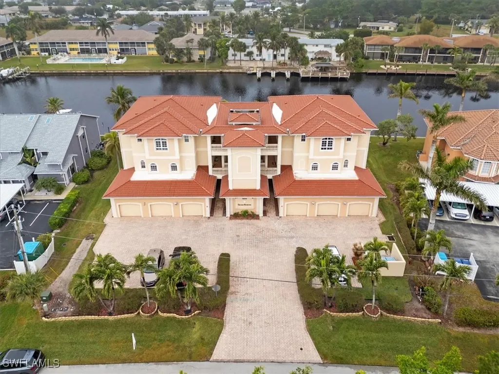 4610 SE 5th Place Cape Coral FL 33904