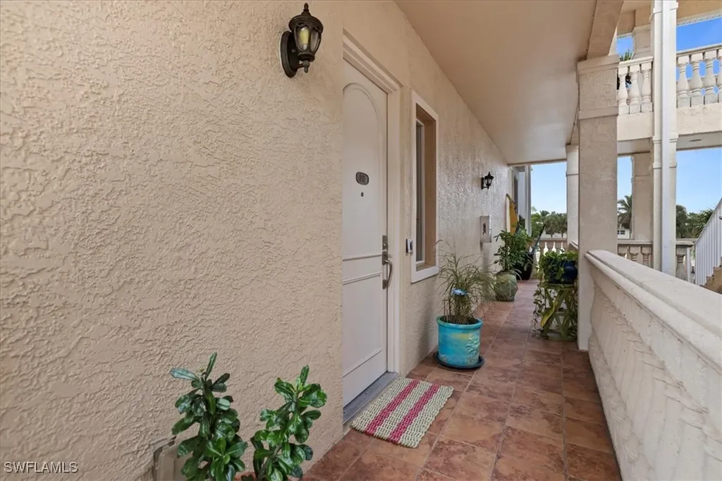 4610 SE 5th Place Cape Coral FL 33904