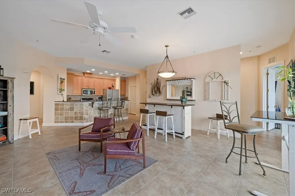 4610 SE 5th Place Cape Coral FL 33904