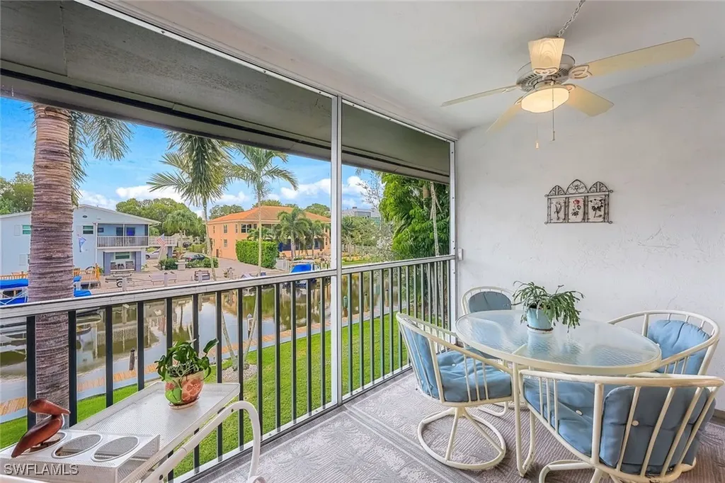 1686 Blue Point Avenue Naples FL 34102