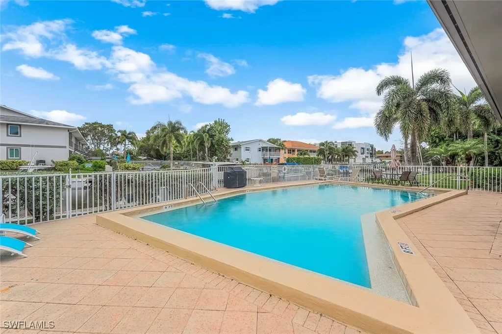 1686 Blue Point Avenue Naples FL 34102