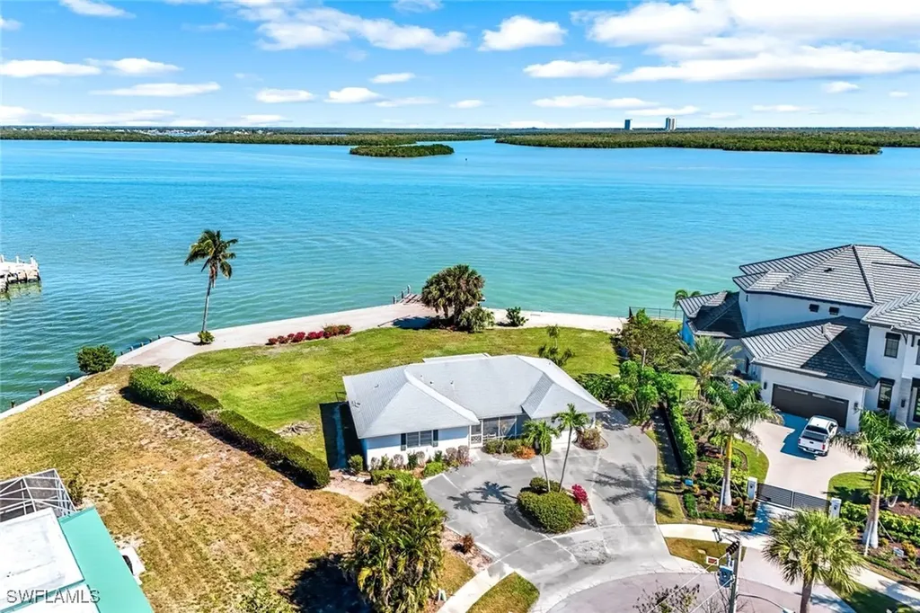980 Iris Court Marco Island FL 34145