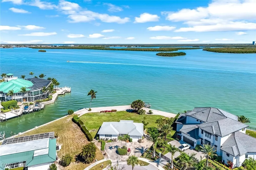 980 Iris Court Marco Island FL 34145