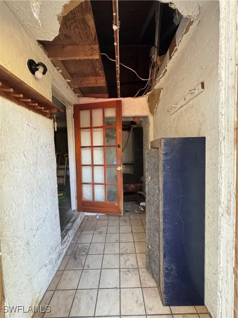 8306 Suncoast Drive North Fort Myers FL 33917