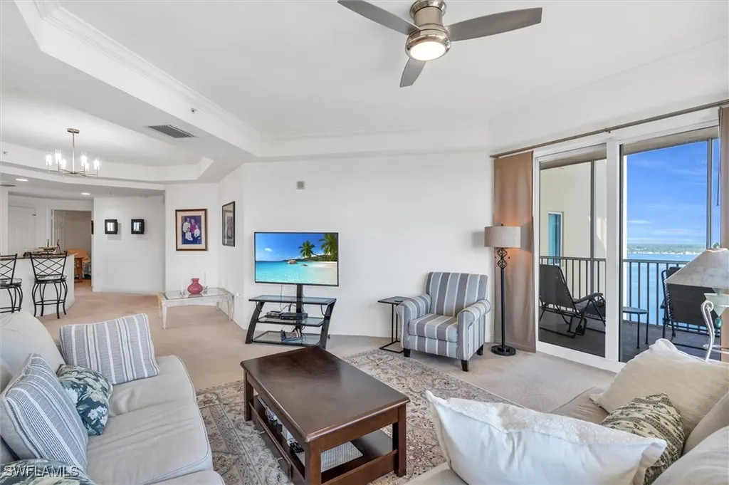 2743 1st Street Fort Myers FL 33916
