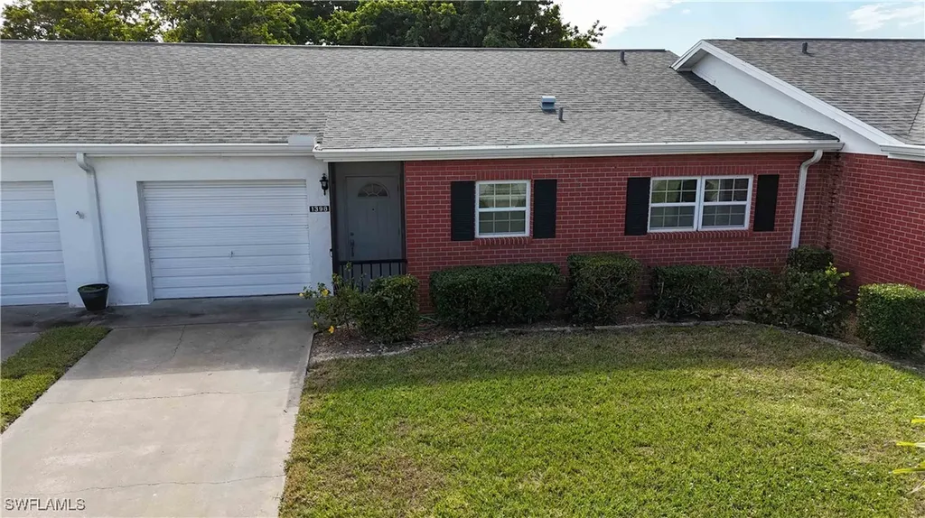 1398 Myerlee Country Club Boulevard Fort Myers FL 33919