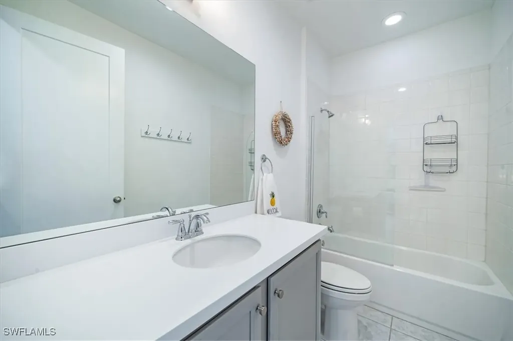 14552 Topsail Drive Naples FL 34114