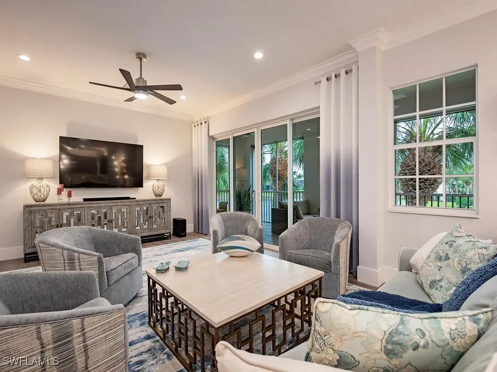 2330 Mont Claire Drive Naples FL 34109